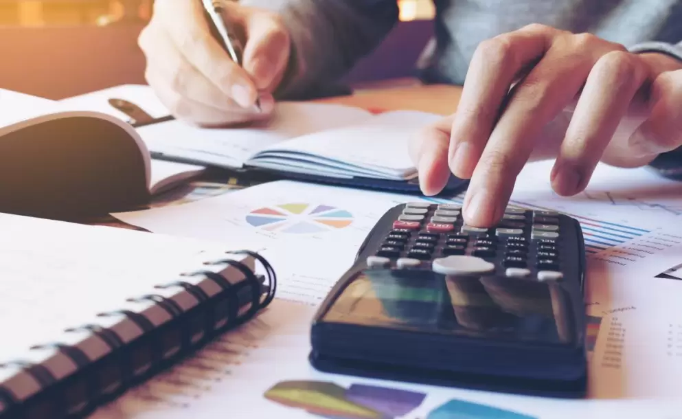 Deudores podrán borrar antecedentes financieros
