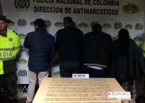 Familia simulaba viaje de turismo para llevar droga a Ecuador