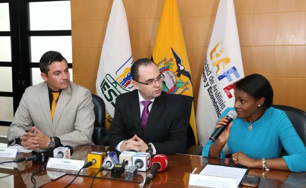 El IESS luchar contra del lavado de activos