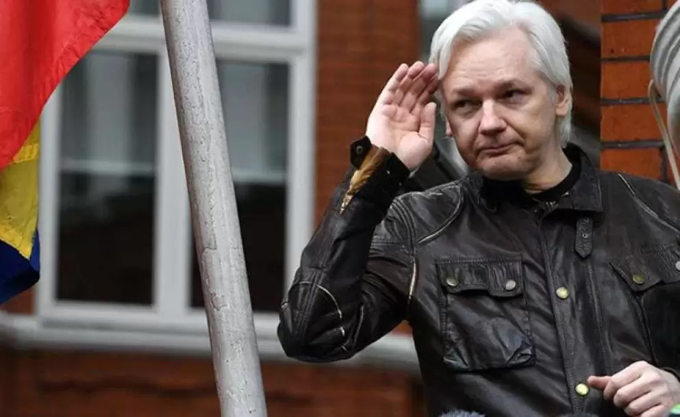 Ecuador ratifica la legalidad del protocolo que norma el asilo de Assange
