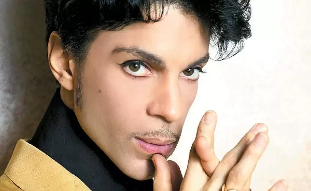 Netflix desarrollar serie documental sobre Prince