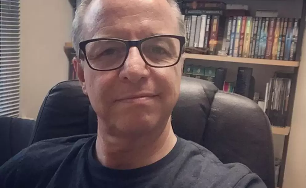 Alberto Plaza prepara el lanzamiento de su primer libro