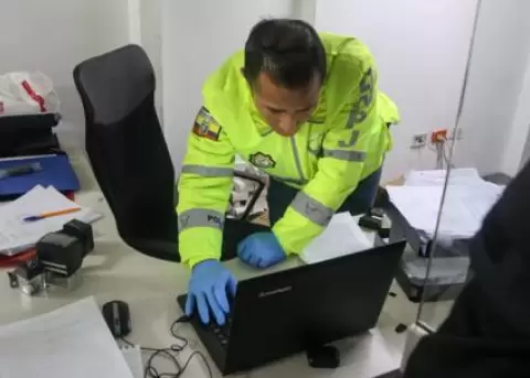 Fiscala y Polica allanaron el ECU-911 y el Ministerio de Justicia tras fuga de Alvarado