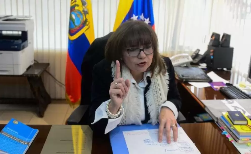 Ecuador exige respeto en tensa situación con Venezuela