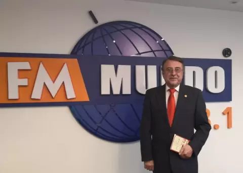 Enrique Ayala Mora coincide en la propuesta de eliminar el Consejo de Participación Ciudadana