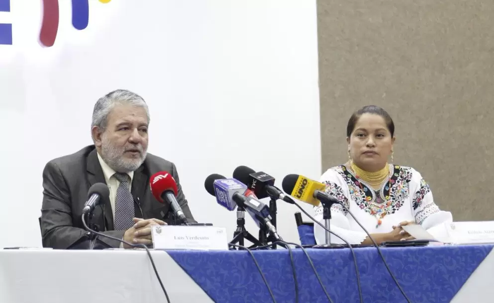 Verdesoto y Acero habrían solicitado aplazar la sesión del pleno del CNE