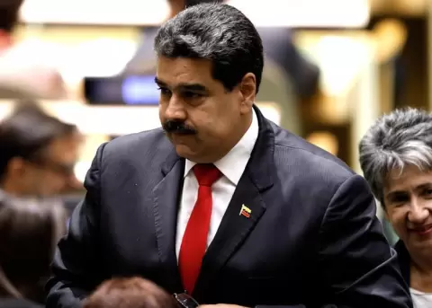 Nicols Maduro advierte sobre 'tolerancia cero' a grupos armados colombianos