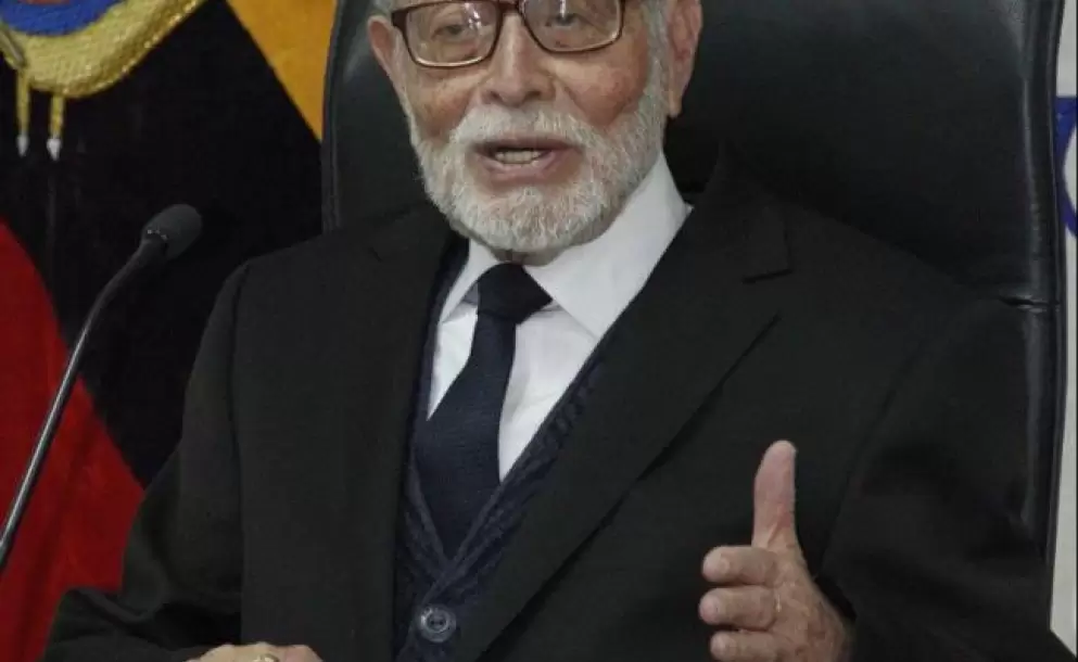 Colectivo denunció a Julio César Trujillo por designación de jueces transitorios en el TCE