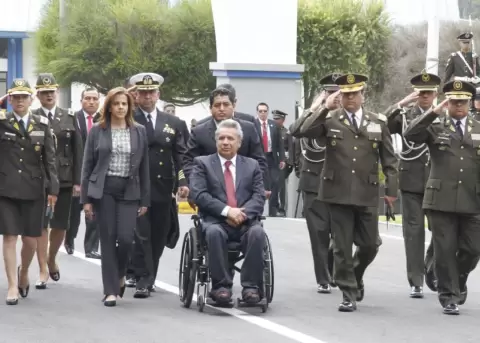 Ecuador insistir en renegociar la deuda con China