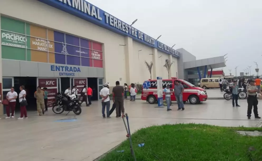 Incendio en local de comidas de la terminal terrestre de Manta