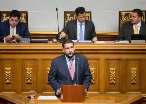 Parlamento dice que buscar ejecutar polticamente la transicin en Venezuela
