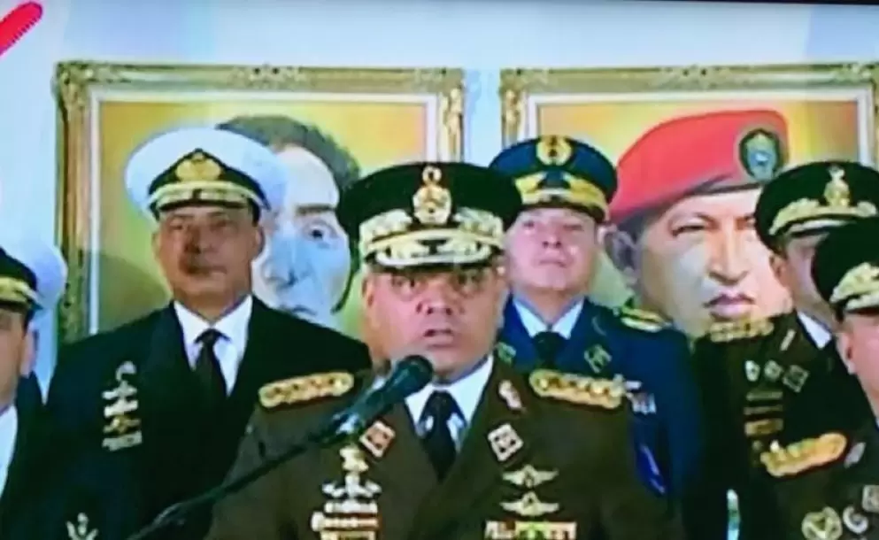 EL Ministro de Defensa de Venezuela denuncia un "golpe de Estado"