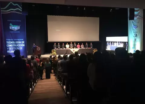 La minera Ecuacorriente pagar USD 15 millones en regalas en febrero prximo
