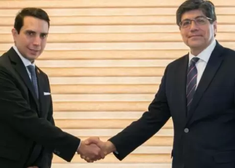 Ecuador recibe las credenciales del embajador de Venezuela designado por Guaid