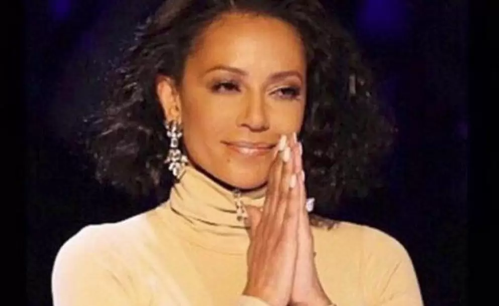 Mel B reconoce un encuentro sexual con otra integrante de las Spice Girls