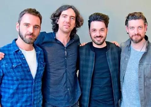 Snow Patrol pone a bailar a cientos en el Plaza Condesa de Mxico