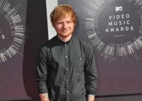 Revelan que Ed Sheeran est casado desde antes de Navidad
