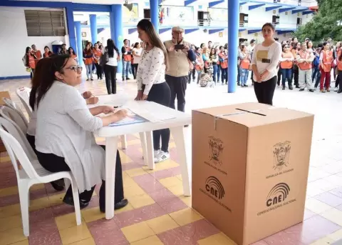 Simulacro electoral prueba la operatividad de recintos