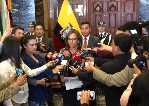 Presidenta de la Asamblea retir su propuesta de eliminar requisito de PhD para rectores