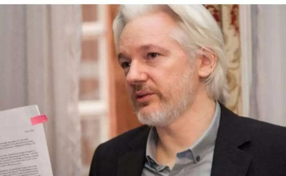 Marcelo Fernndez de Crdova: "Por dignidad del pas, Julian Assange debe abandonar su asilo poltico"
