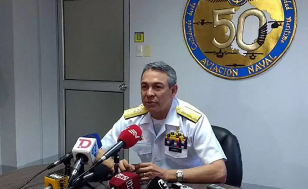 Armada detectó un buque ecuatoriano que provee combustible a flota china
