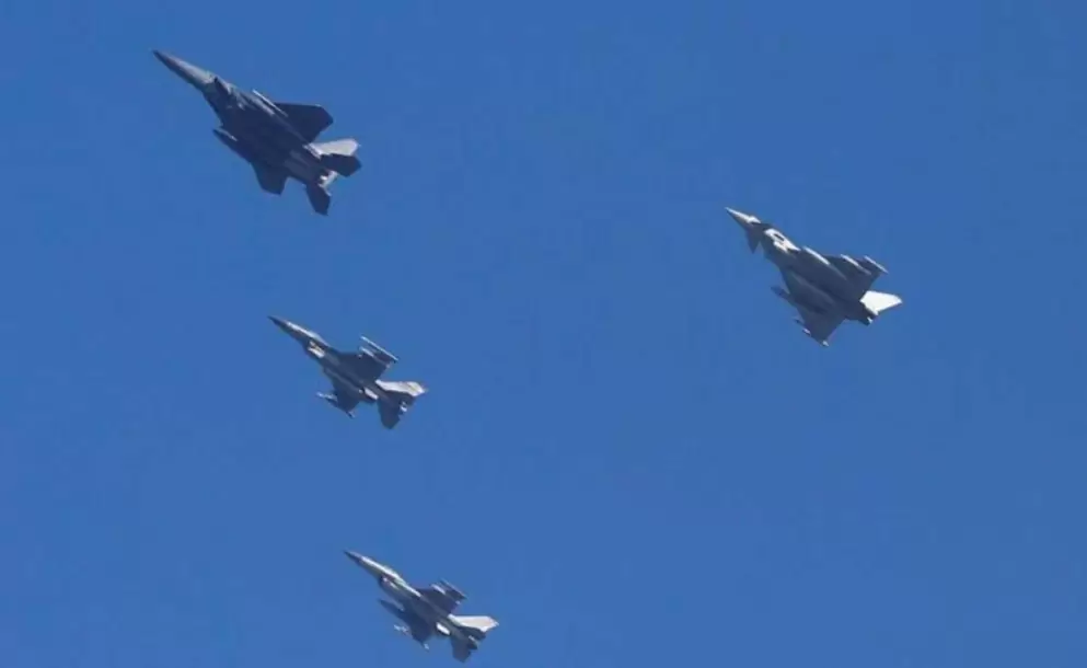 Se estrellan dos aviones Eurofighters en el aire