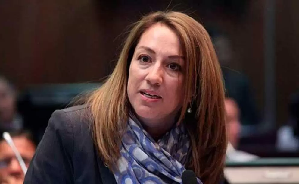 Asambleísta Soledad Buendía acudió a la Fiscalía por el caso 'Sobornos'