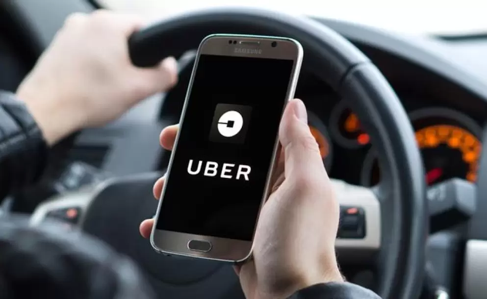 Uber rechaza propuesta de regulaciones a su servicio