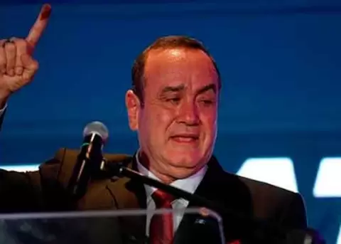 El conservador Giammattei logra la Presidencia de Guatemala