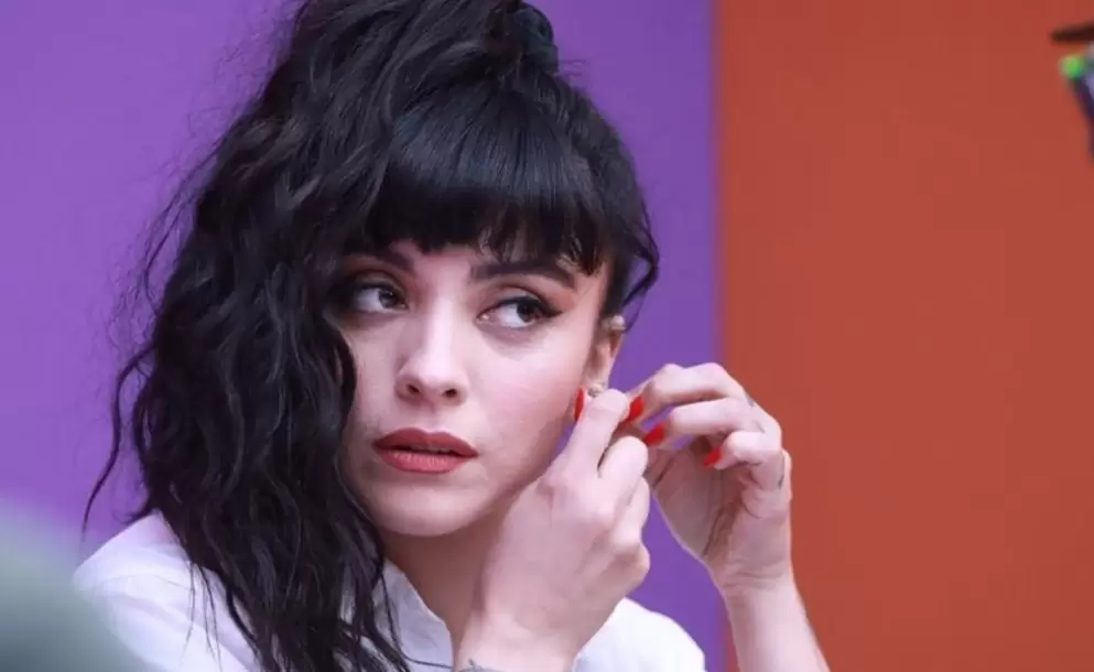 Mon Laferte lanza duras crticas contra YouTube por cuestionar su videoclip que alude al sangrado menstrual