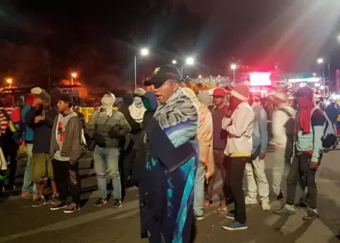 Migrantes venezolanos que paralizaron el Puente de Rumichaca no entraron al Ecuador