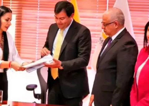 La Asamblea Nacional recibió la propuesta para reformar el Código de la Democracia