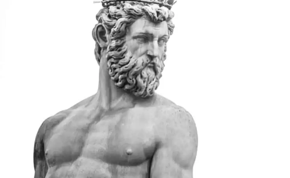 Por qu las figuras griegas tienen el miembro sexual pequeo?