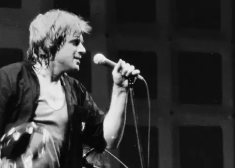 El cantante de rock Eddie Money muri� a los 70 a�os