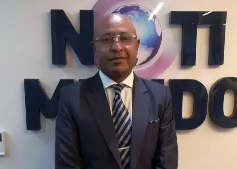 Un familiar de Paola Pab�n "don�" el catering y licor en la posesi�n de la Prefecta de Pichincha