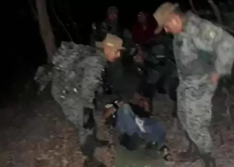 Hallados los cuatro ocupantes que desaparecieron en un helic�ptero en la Isla Santay