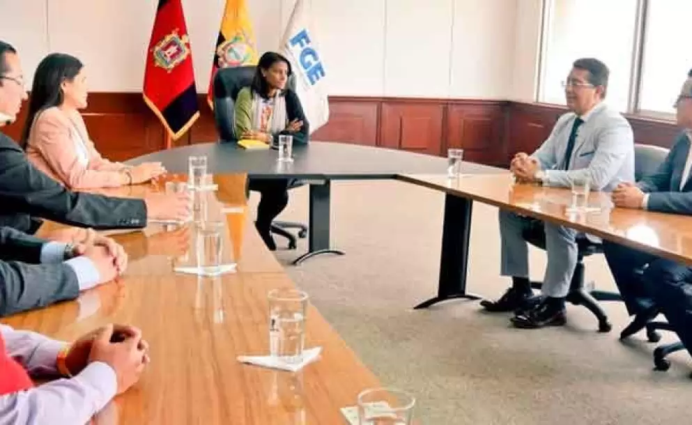 CPCCS denuncia presuntos sobreprecios en Refinería de Esmeraldas