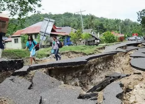 Cinco muertos en terremoto en Filipinas