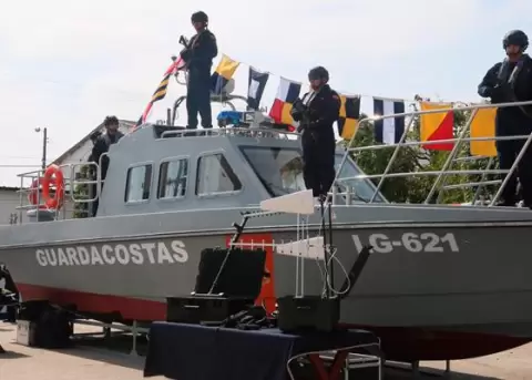 China dona lanchas a las Fuerzas Armadas ecuatorianas