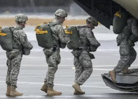 Los militares resguardan las vas para prevenir nuevos bloqueos