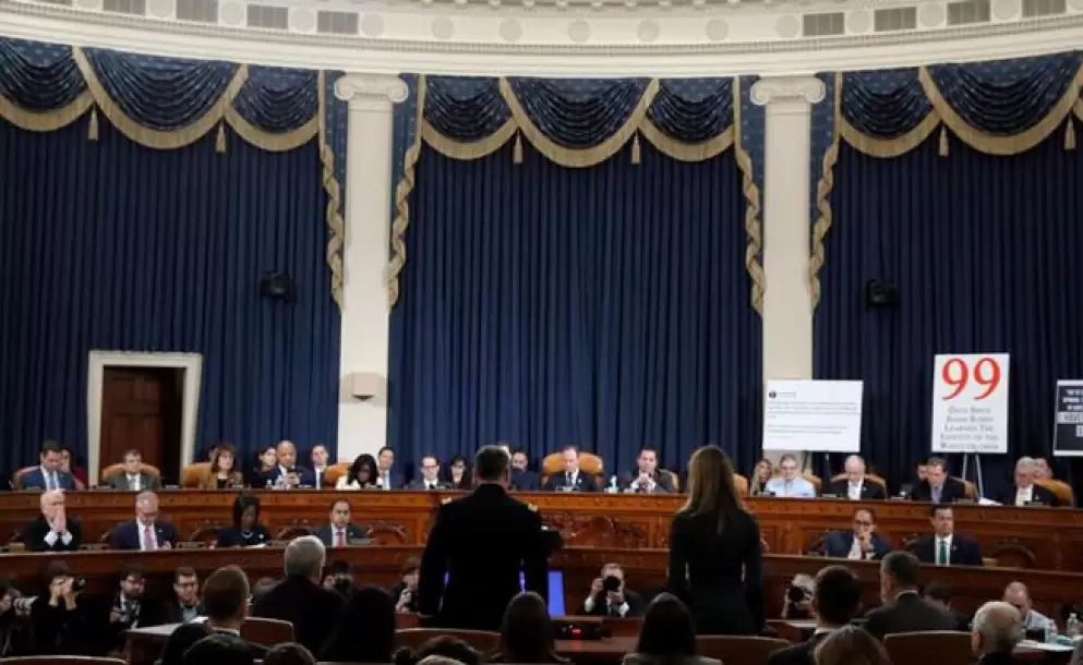 Testigos rinden su versión en el juicio político contra Donald Trump