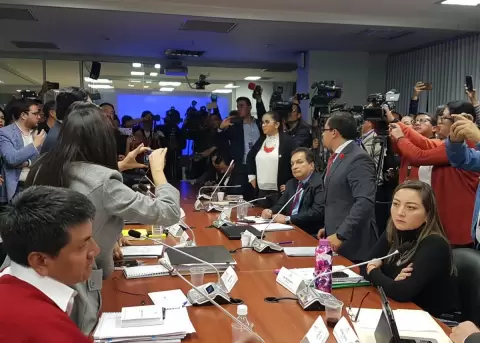 Discusin en la Asamblea tras la suspensin de la sesin de la Comisin de Rgimen Econmico