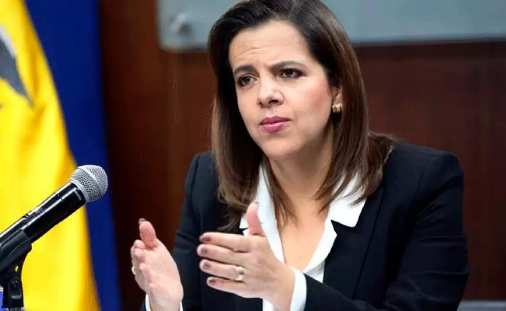 Ministra Romo pidi a la Asamblea 'evaluacin objetiva' a su gestin