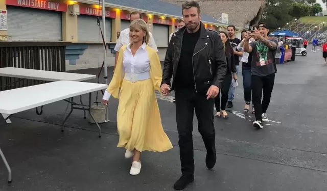 �John Travolta y Olivia Newton John se enamoraron fuera de la pantalla?.