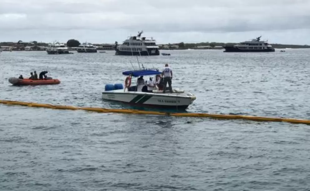 'Ni una especie afectada' por derrame de disel en Galpagos, segn Ministerio del Ambiente