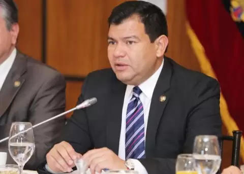 Debate de reforma a Ley Legislativa se retomar despus de la vacancia