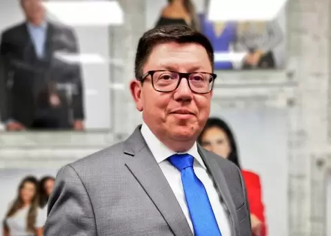 La aprobaci�n de la Ley de Solidaridad ha generado diversas reacciones en el �mbito pol�tico y social. En entrevista, Rafael Oyarte.