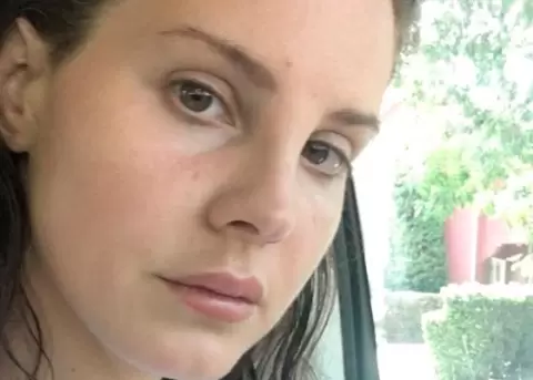 Lana del Rey cancela su gira en Europa al 'perder completamente la voz'