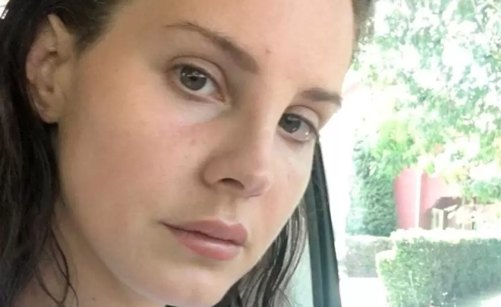 Lana del Rey cancela su gira en Europa al 'perder completamente la voz'