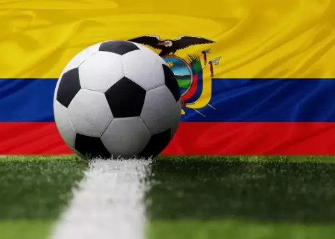 Gremio de futbolistas en Ecuador rechaza un posible recorte de sueldos